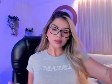 ChloePreston  live sex cam