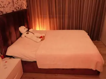 ChloeSpark  live sex cam