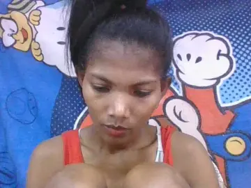 Lyah7a  live sex cam