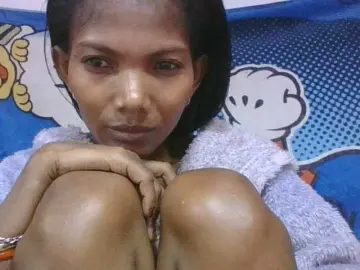 Lyah7a  live sex cam