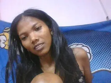 Lyah7a  live sex cam