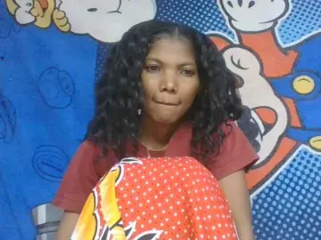 Lyah7a  live sex cam
