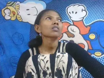 Lyah7a  live sex cam