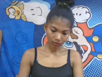 Lyah7a  live sex cam
