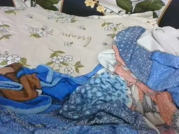 Lyah7a  live sex cam
