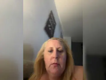 Naughtywife77  live sex cam