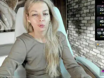 Eva-Melow  live sex cam