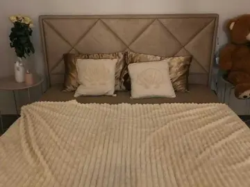 IsabelleDior  live sex cam