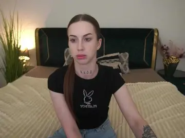 IsabelleDior  live sex cam
