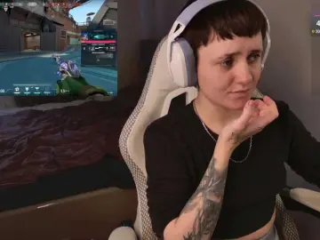 LunaL0ve  live sex cam