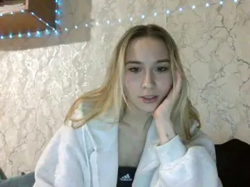 Stasy-luna  live sex cam