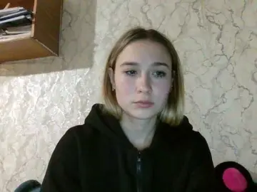 Stasy-luna  live sex cam