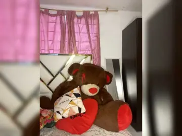 Roggers30  live sex cam