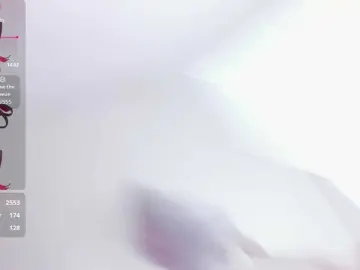 CloeeLovee  live sex cam