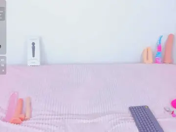 CloeeLovee  live sex cam