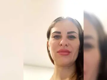 Elena90  live sex cam