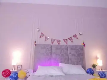 Emma-Velez  live sex cam