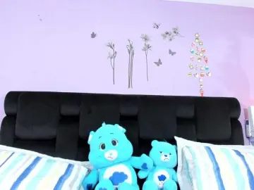 KendallWings  live sex cam