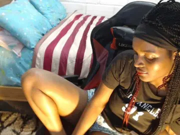 Sexyjustin202  live sex cam