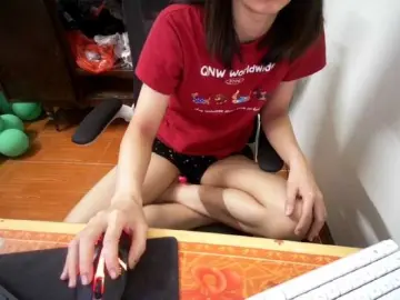 Siam-sexyy  live sex cam
