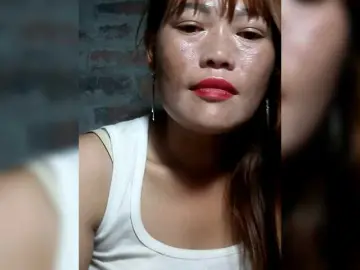 Melynaa  live sex cam