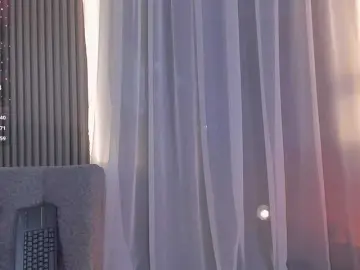 CarolineGrace  live sex cam