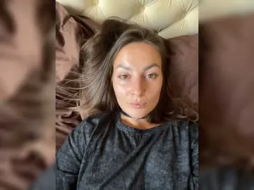 Molly69x  live sex cam