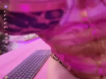 NEFTIS-TAY  live sex cam