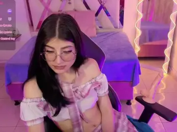 NEFTIS-TAY  live sex cam