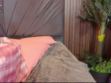 NEFTIS-TAY  live sex cam