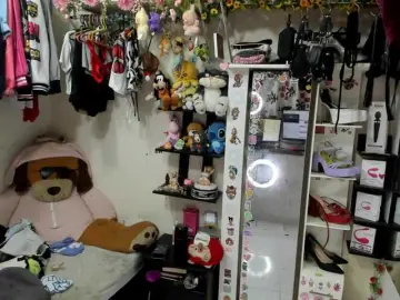 Alison-miller  live sex cam