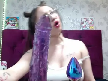 Selenabustamante  live sex cam