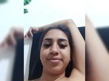 TUCHICA26  live sex cam