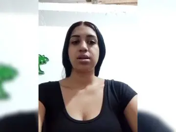 TUCHICA26  live sex cam