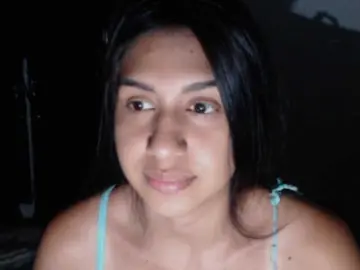 TUCHICA26  live sex cam