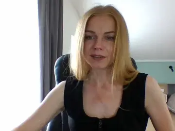 Tina45516  live sex cam