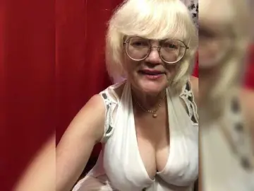 Klounessa  live sex cam