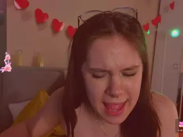 Female-Jesus  live sex cam