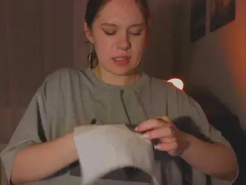 Female-Jesus  live sex cam