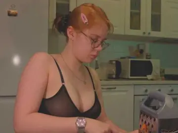 Female-Jesus  live sex cam