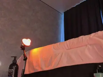 Female-Jesus  live sex cam