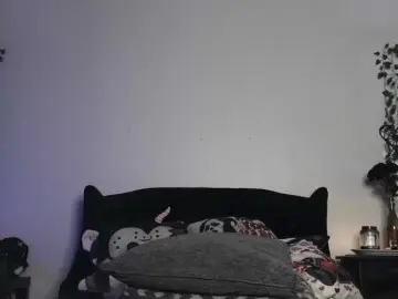 Iveyandjames  live sex cam