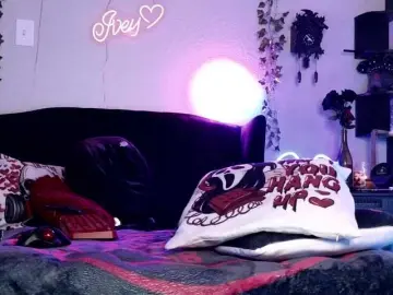 Iveyandjames  live sex cam
