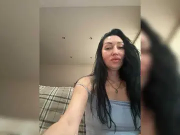 KorolevaQween000  live sex cam