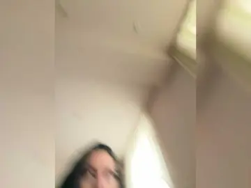 KorolevaQween000  live sex cam