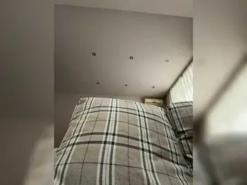 KorolevaQween000  live sex cam