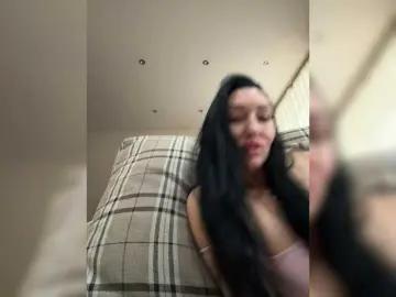 KorolevaQween000  live sex cam