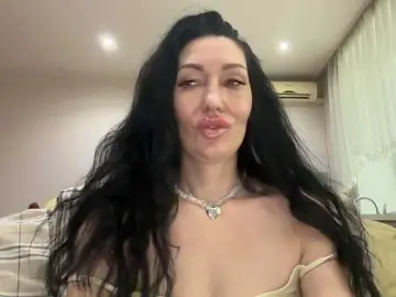 KorolevaQween000  live sex cam