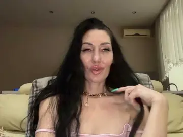 KorolevaQween000  live sex cam