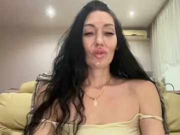 KorolevaQween000  live sex cam